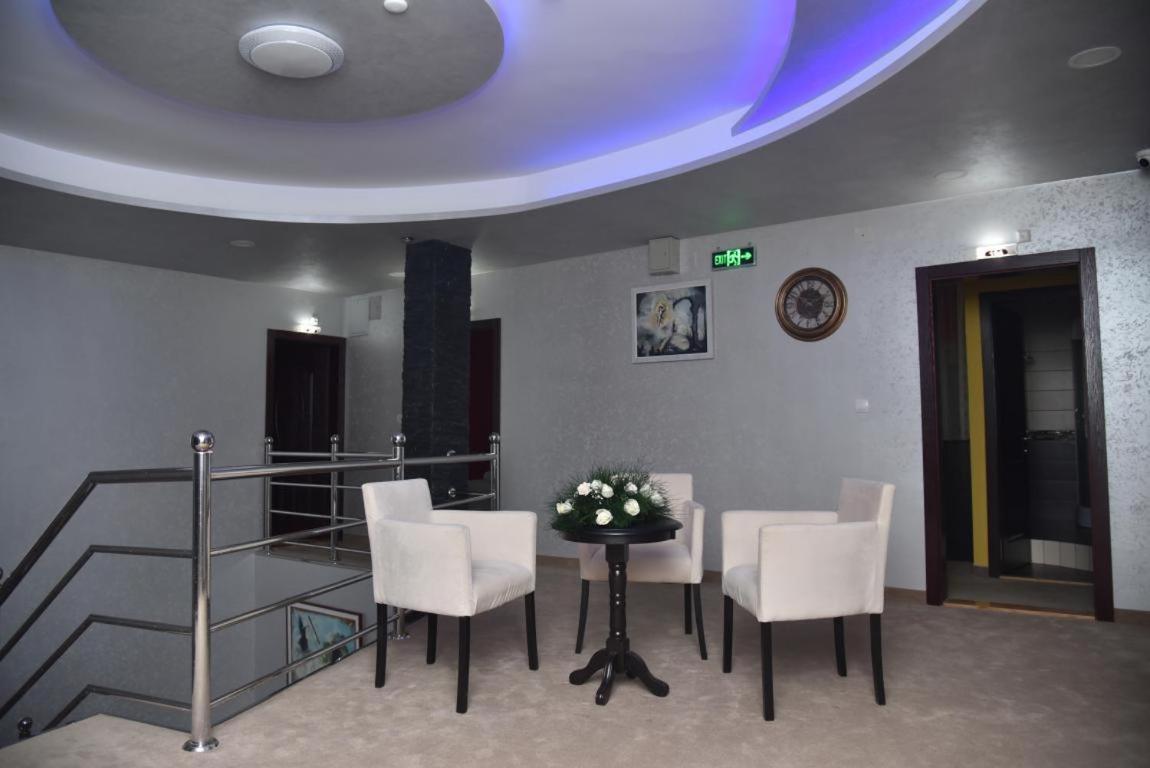 Villa Lunar Lux Kruševac Eksteriør bilde